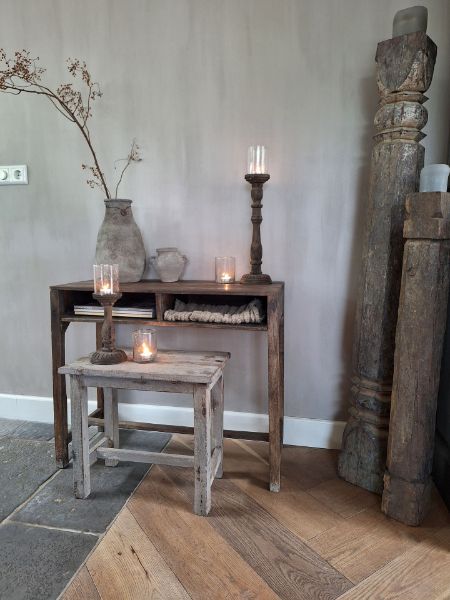 Picture of Oud houten bureau - schrijf tafeltje