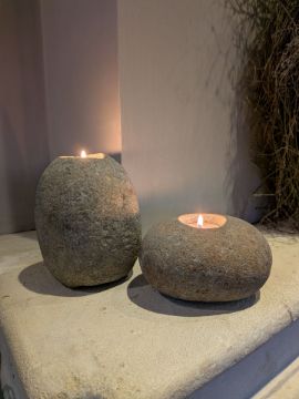 Picture of Set van twee rivier stenen waxinelichtjes