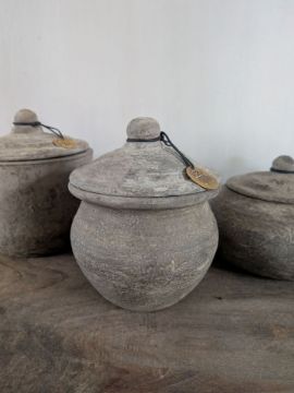 Picture of Pot met deksel | 001 | Old Barn Pottery