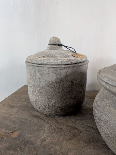 Picture of Pot met deksel | 003 | Old Barn Pottery